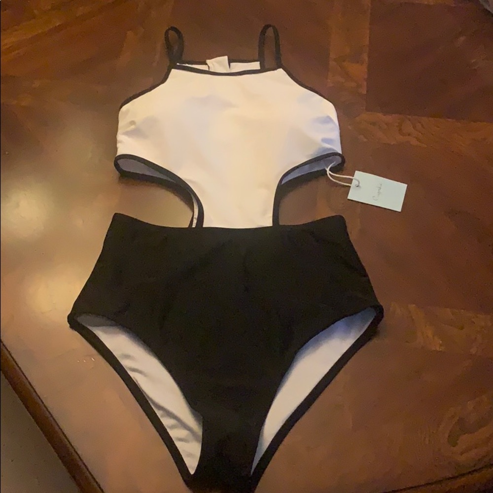 One piece bathing suit